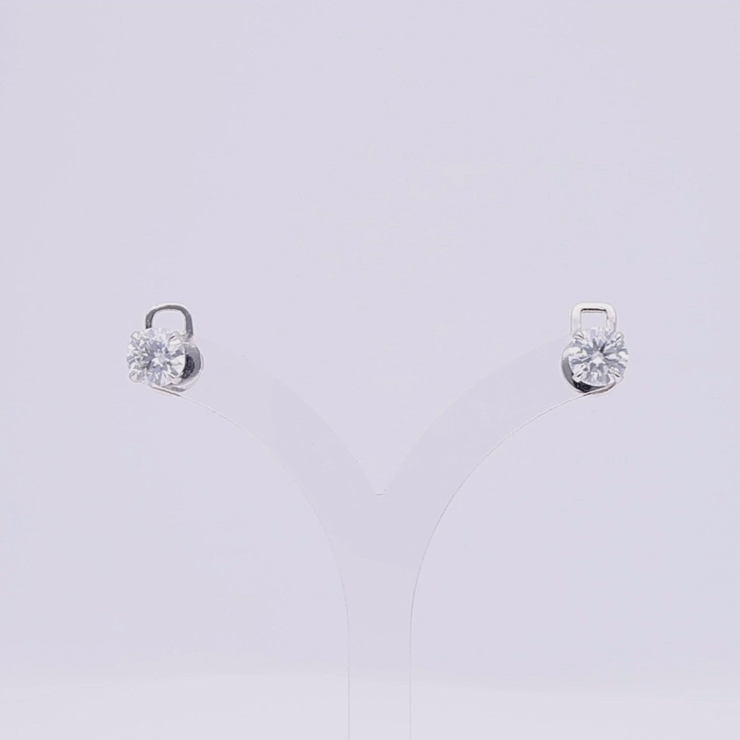 8 mm Diamond Lustre Studds