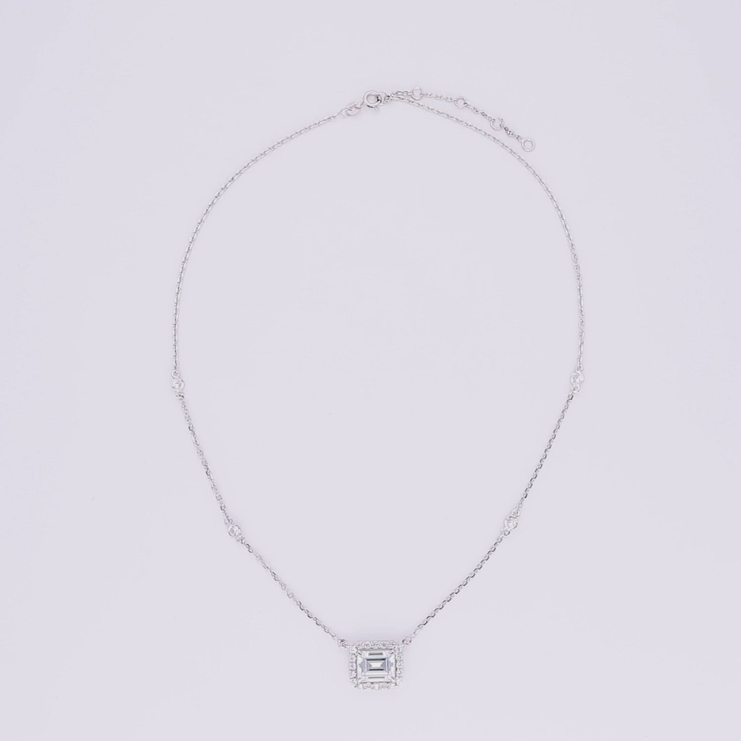 Whitewoven Realm Necklace